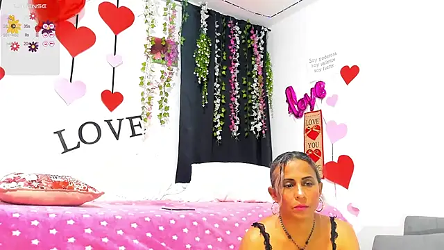 Snapshot of samantha__smile chatting on July 1, 12:55 am samantha smile online show from July 1, 12:55 am