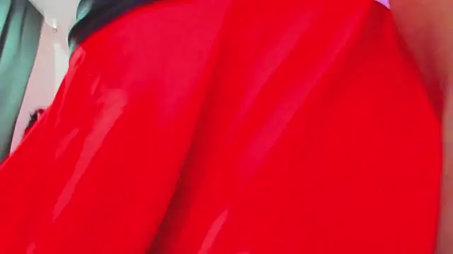 samantha  smile online show from October 14, 9:15 pm