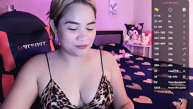 Snapshot of yenyen_ chatting on July 8, 1:08 am yenyen online show from July 8, 1:08 am