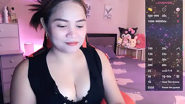 yenyen  online show from May 26, 1:26 am
