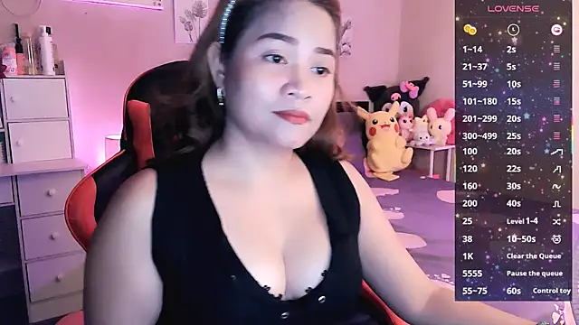 yenyen  online show from May 22, 1:20 pm