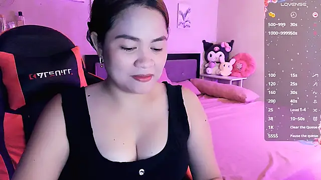 yenyen  online show from April 11, 2:41 am