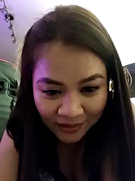 Snapshot of yenyen_ chatting on February 6, 7:10 pm yenyen online show from February 6, 7:10 pm