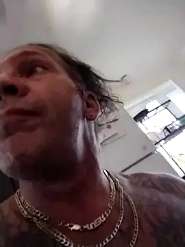 trucker1979 online show from May 4, 6:22 pm