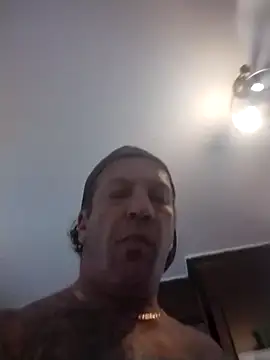 Snapshot of trucker1979 chatting on November 20, 6:41 pm trucker1979 online show from November 20, 6:41 pm