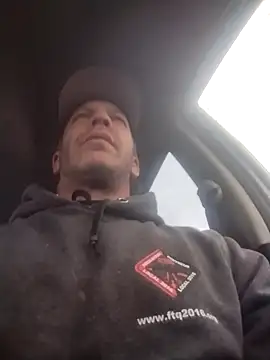 trucker1979 online show from December 18, 6:34 pm