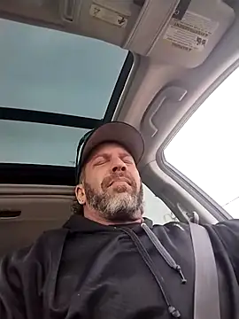 trucker1979 online show from March 30, 5:14 pm