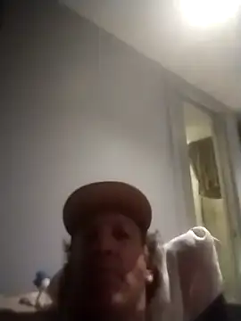 Snapshot of trucker1979 chatting on November 15, 9:35 am trucker1979 online show from November 15, 9:35 am