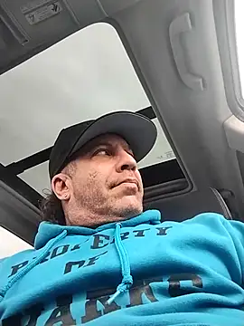 trucker1979 online show from April 5, 8:15 pm
