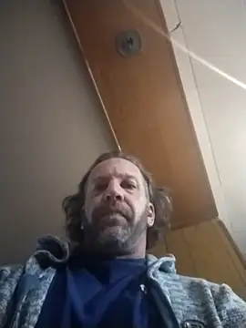 trucker1979 online show from March 15, 6:04 pm