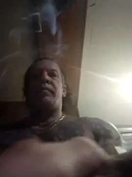 trucker1979 online show from May 3, 4:17 am