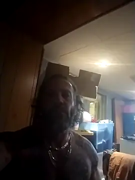 trucker1979 online show from March 31, 5:59 pm