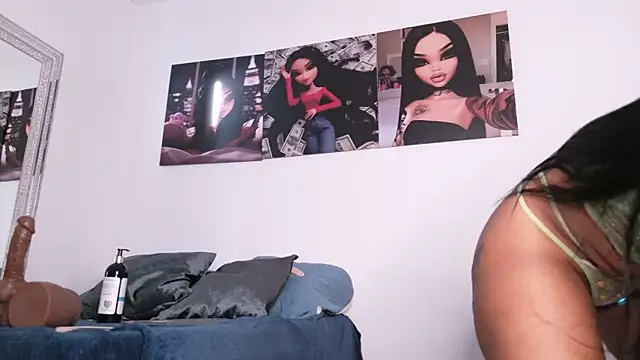 Snapshot of Ariana_lopezz chatting on July 10, 9:59 pm Ariana lopezz online show from July 10, 9:59 pm