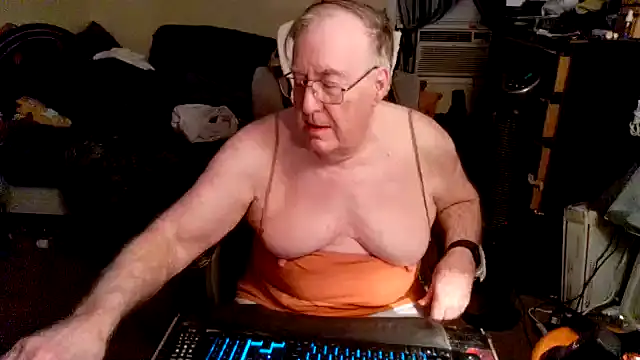 Toastir online show from October 8, 9:37 pm