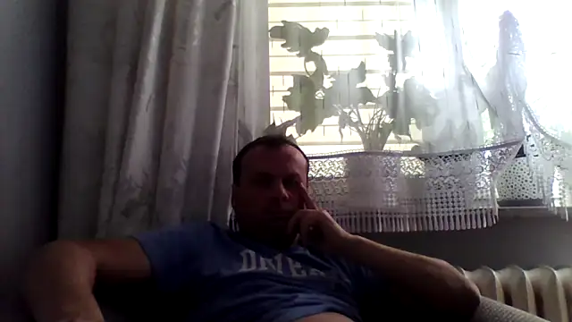 grzes19763 online show from June 6, 1:49 pm