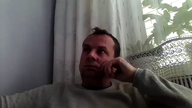 grzes19763 online show from June 15, 8:25 am