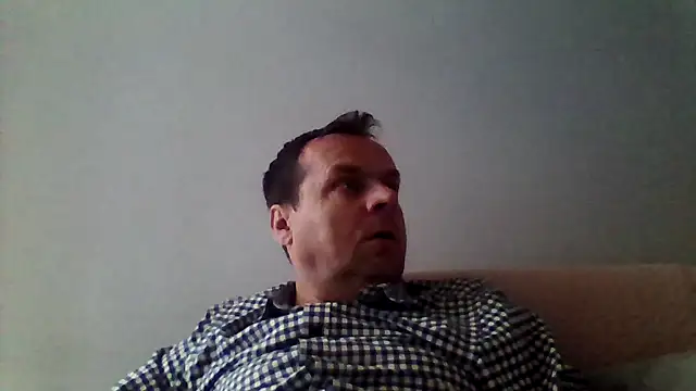 grzes19763 online show from April 5, 4:13 pm