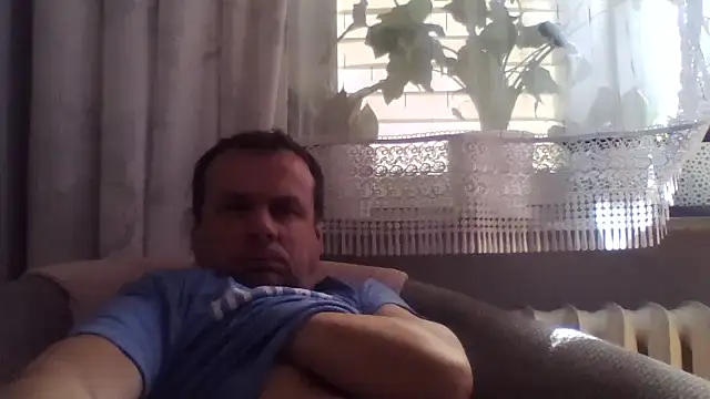 grzes19763 online show from April 16, 12:17 pm