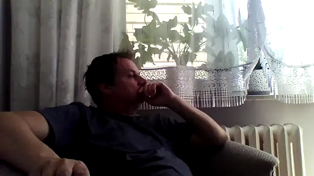 grzes19763 online show from May 20, 9:39 am