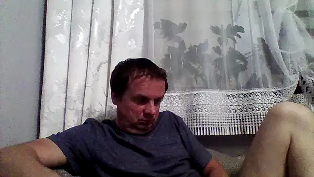 grzes19763 online show from May 30, 8:47 pm