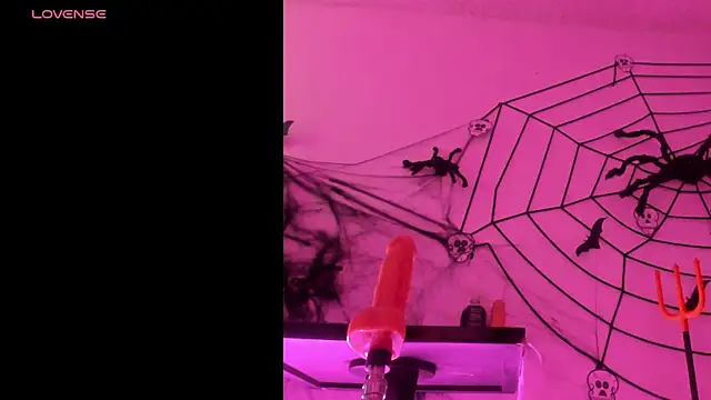 Snapshot of HadaFoster chatting on October 29, 8:41 pm HadaFoster online show from October 29, 8:41 pm