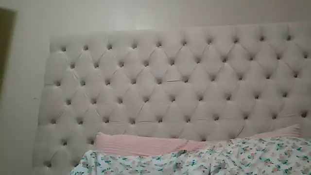 beautylovess online show from February 18, 1:03 am