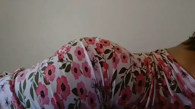 beautylovess online show from November 3, 8:07 am