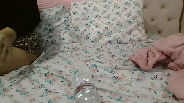 beautylovess online show from February 11, 10:42 pm