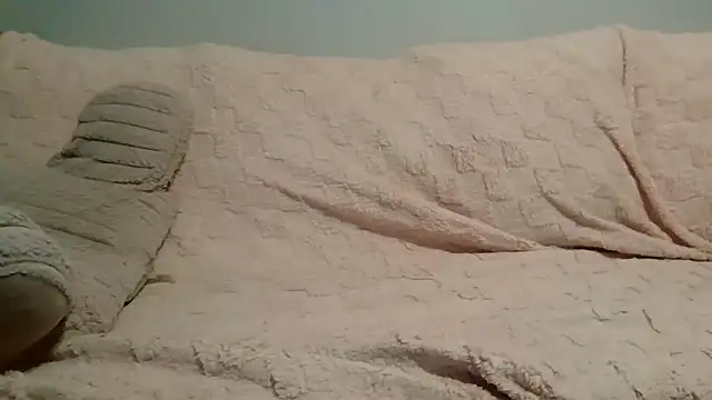 beautylovess online show from March 18, 9:04 pm