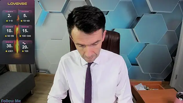 SteveTiger online show from November 30, 3:35 pm