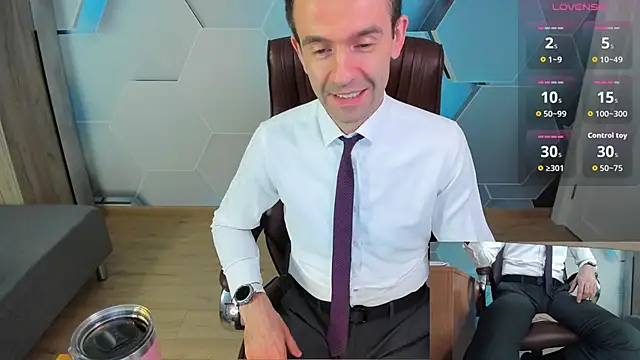 SteveTiger online show from April 4, 3:46 am