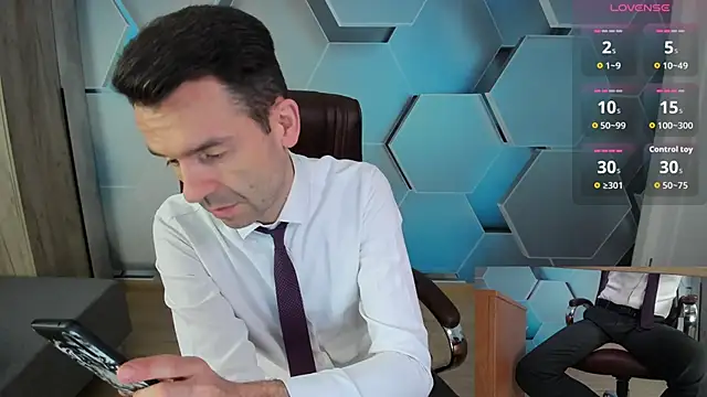 SteveTiger online show from April 5, 3:46 am