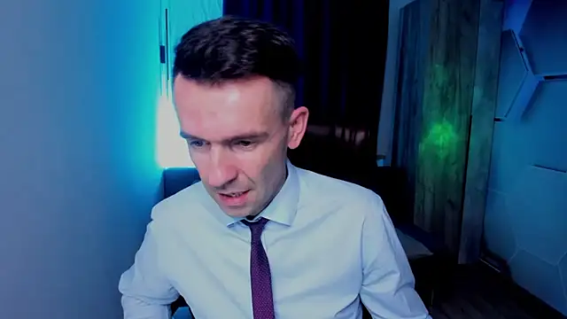 SteveTiger online show from November 6, 1:59 pm