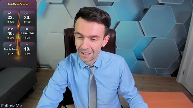 SteveTiger online show from November 28, 8:14 am