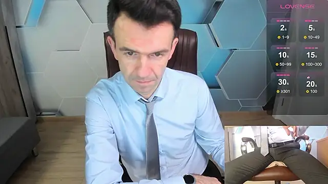 SteveTiger online show from January 15, 1:03 pm