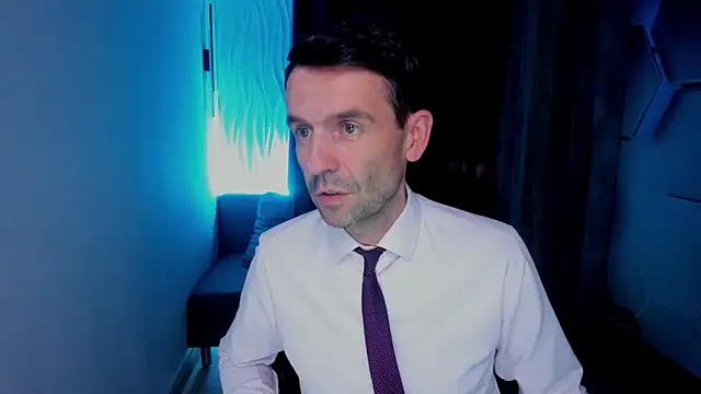 SteveTiger online show from October 26, 3:34 pm