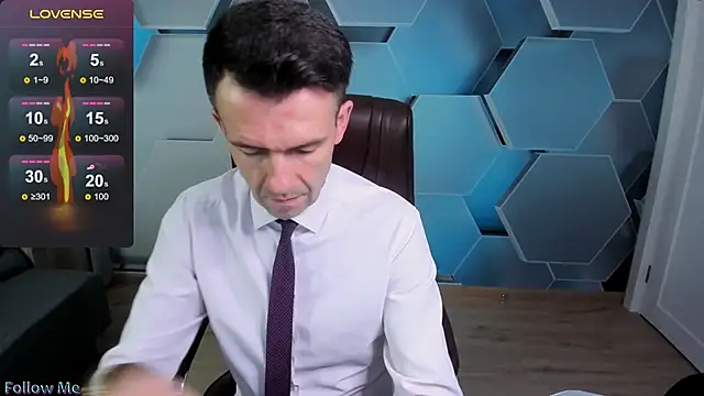 SteveTiger online show from November 17, 11:47 am