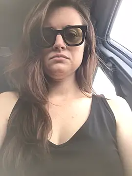 PhotoBabe online show from April 3, 3:29 pm