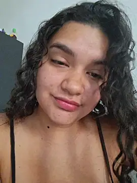 Snapshot of blerstefan1 chatting on October 25, 1:56 pm blerstefan1 online show from October 25, 1:56 pm