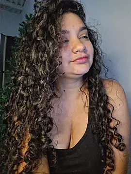 blerstefan1 online show from January 14, 5:44 am