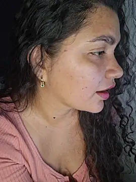 Snapshot of blerstefan1 chatting on October 24, 9:52 am blerstefan1 online show from October 24, 9:52 am