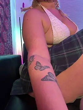 NastyMilf  online show from March 20, 9:04 am