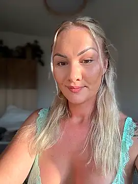 NastyMilf  online show from April 29, 6:14 pm