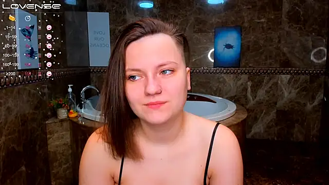 MelindaTin online show from December 23, 12:00 am