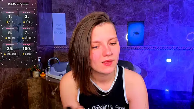 MelindaTin online show from April 11, 1:13 am