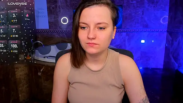 MelindaTin online show from April 24, 12:56 am
