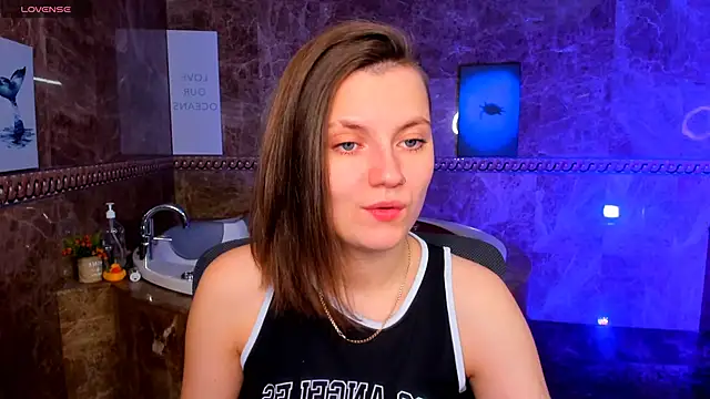 MelindaTin online show from May 22, 1:03 am