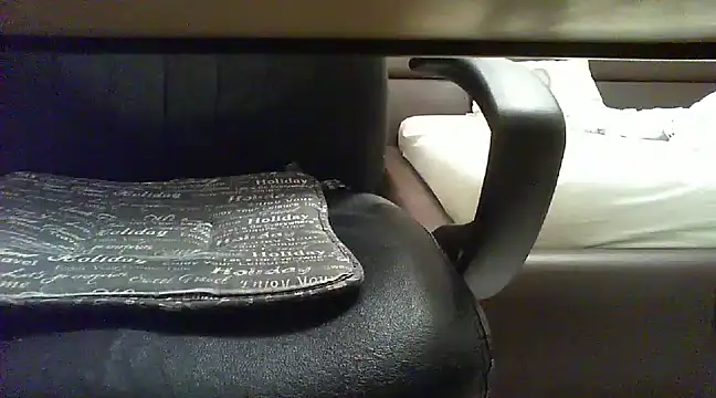 Snapshot of pasiuni chatting on January 31, 10:52 pm pasiuni online show from January 31, 10:52 pm