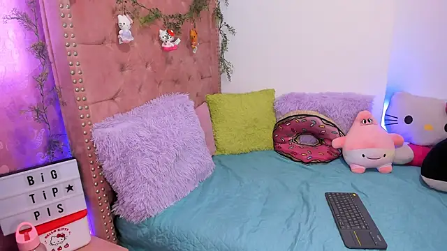 LillyCandy online show from June 21, 6:14 pm