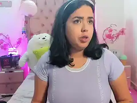 Snapshot of LillyCandy chatting on March 4, 2:49 am LillyCandy online show from March 4, 2:49 am